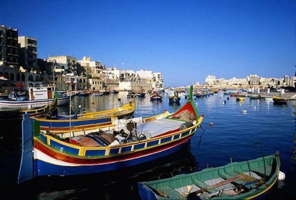 Contemporary, Luxury Apartment With Valletta And Harbour Views Sliema Buitenkant foto