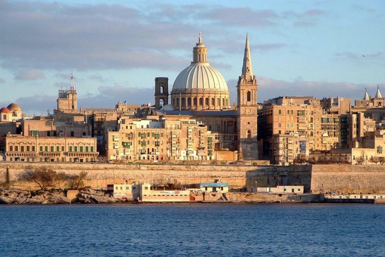 Contemporary, Luxury Apartment With Valletta And Harbour Views Sliema Buitenkant foto