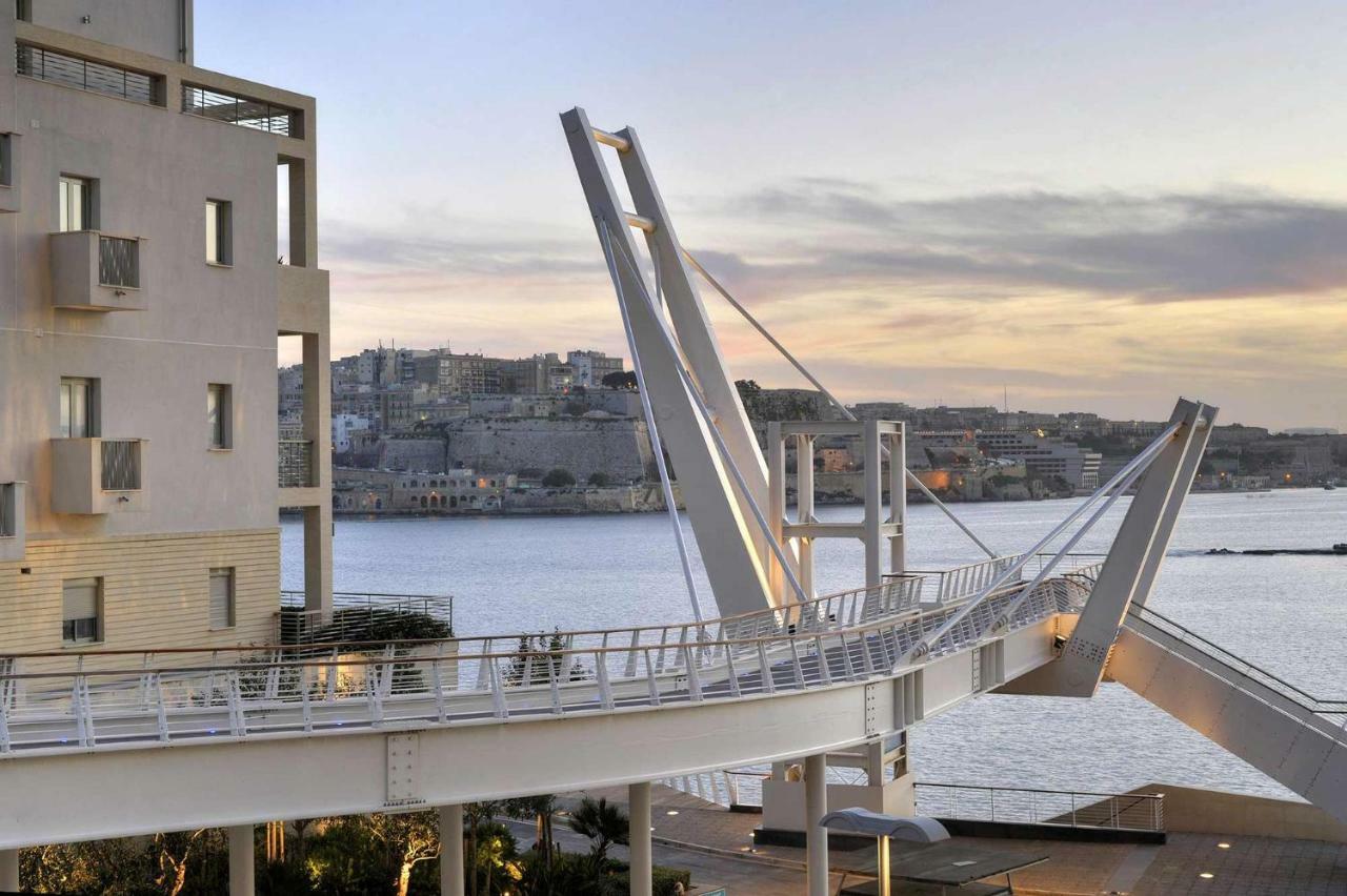 Contemporary, Luxury Apartment With Valletta And Harbour Views Sliema Buitenkant foto